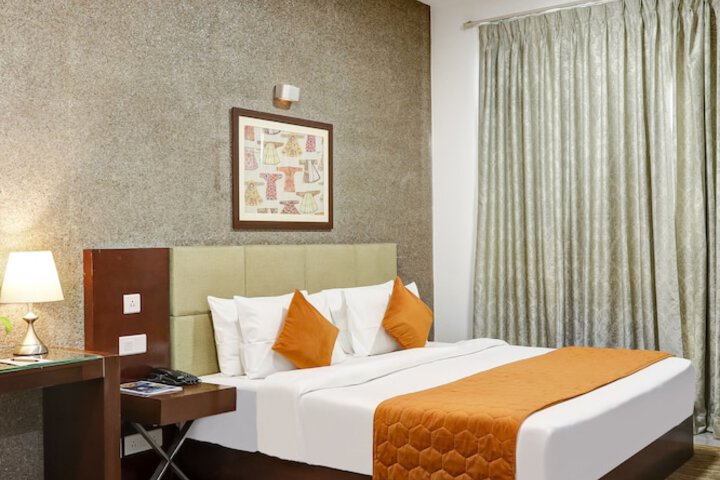 Room 43 of 63