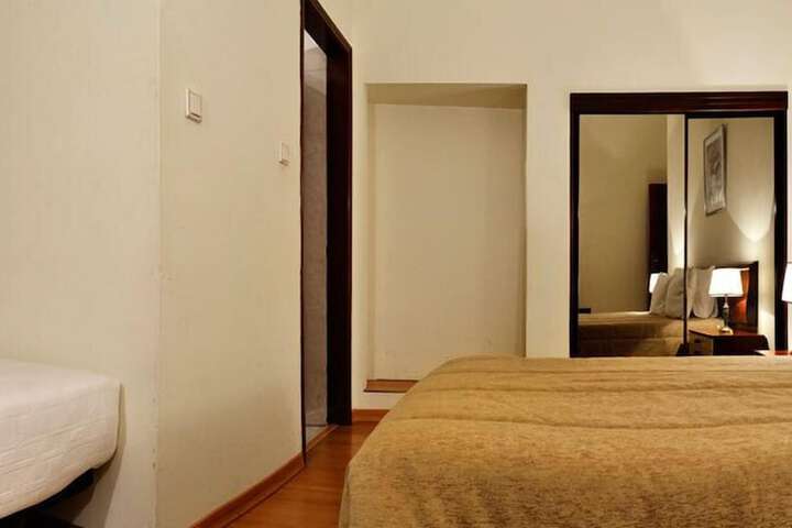 Room 20 of 65