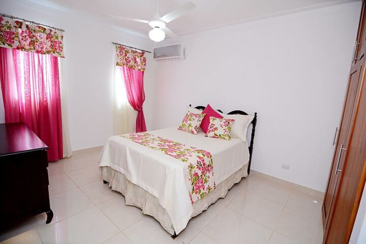 Room 6 of 26