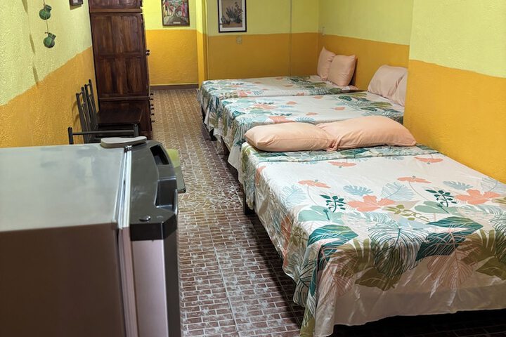 Room 27 of 73