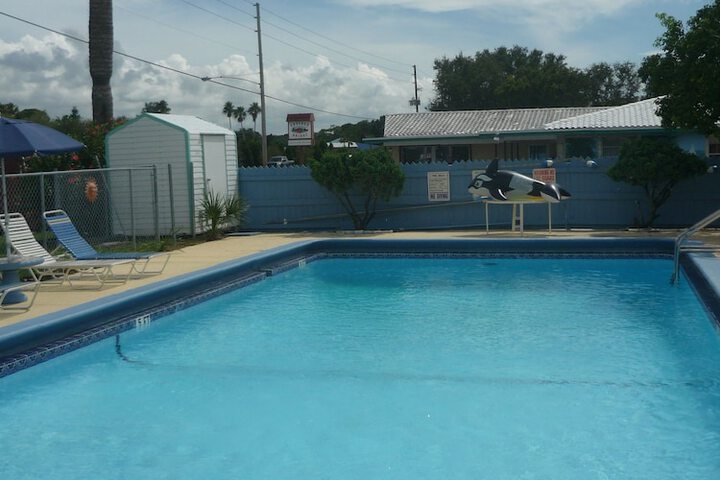 Pool 34 of 42