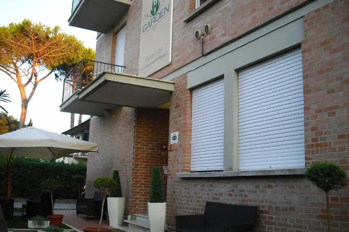 Image of HOTEL GARDEN