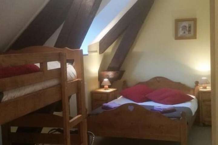 Room 7 of 24