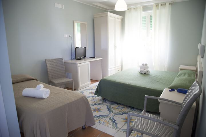 Room 6 of 57
