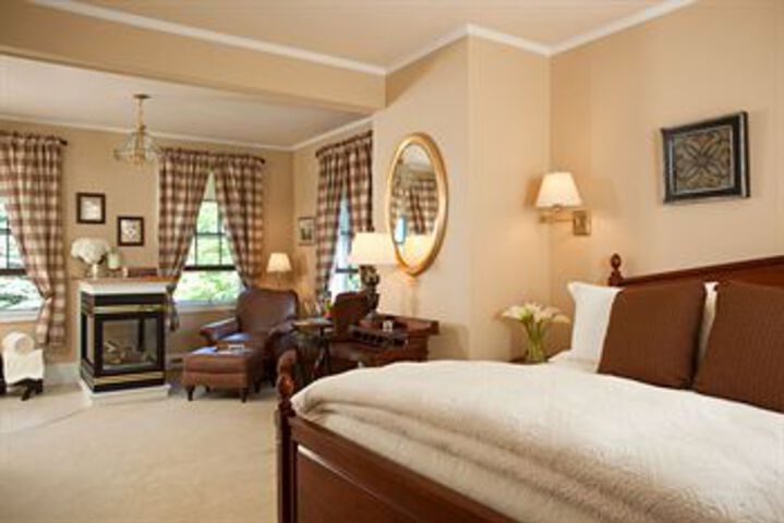 Room 8 of 35