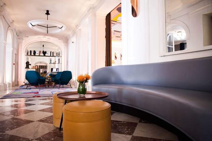 Lobby Photo