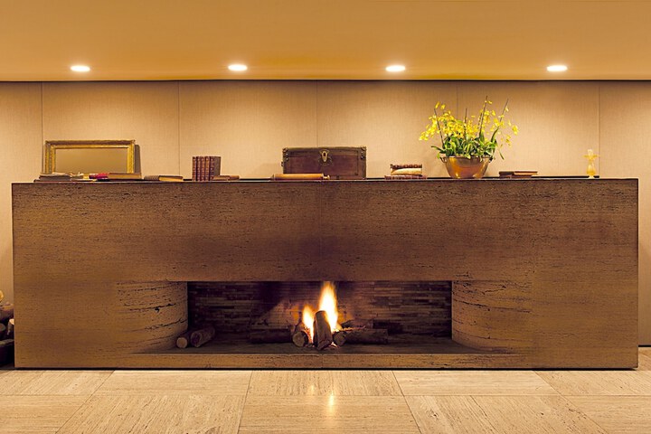 Lobby Entry