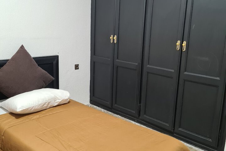 Room 38 of 63