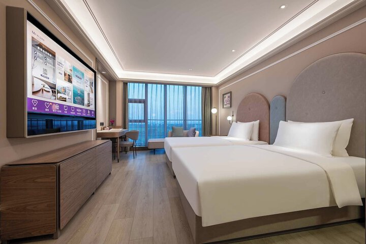 Room 16 of 35