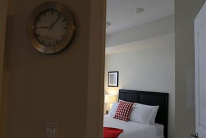 Room 9 of 27