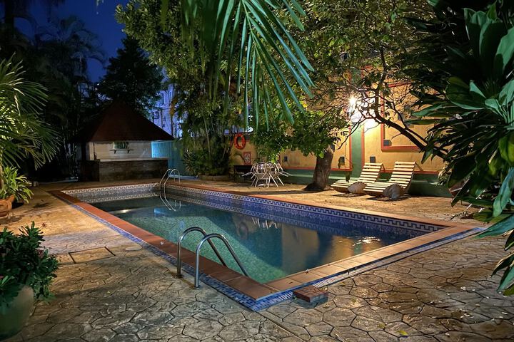 Pool 45 of 110