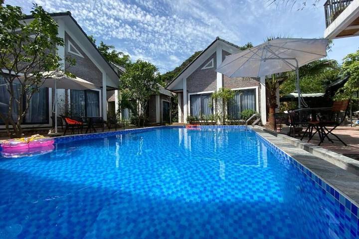 Pool 28 of 64