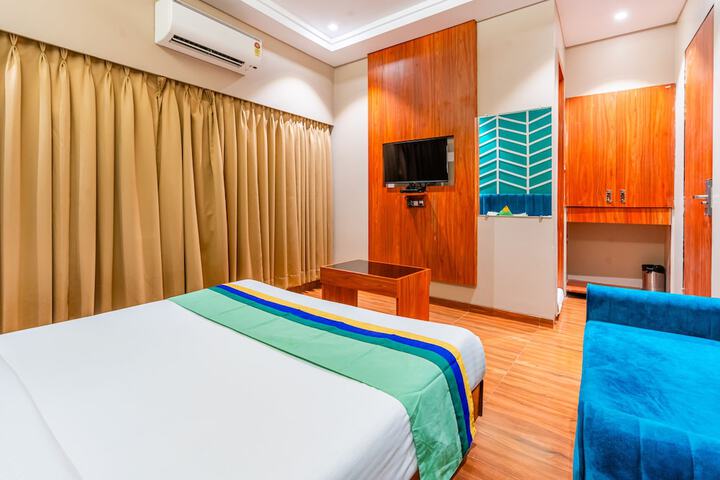 Room 9 of 51