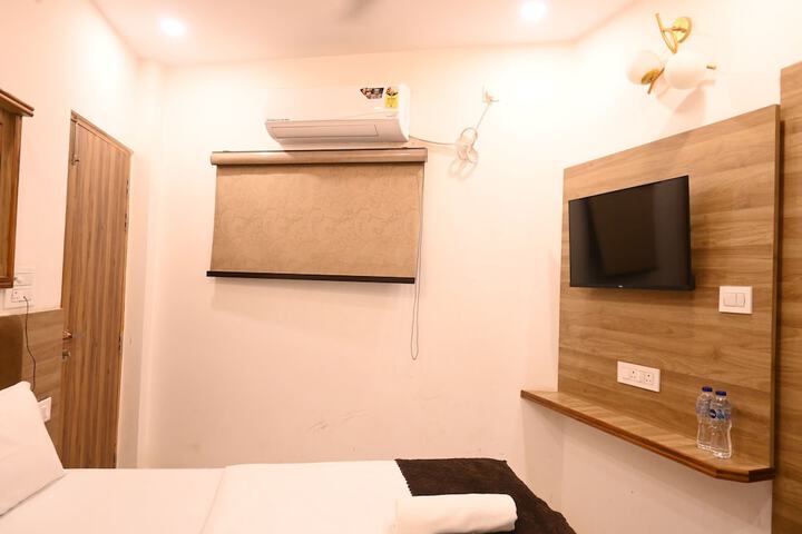 Room 59 of 86