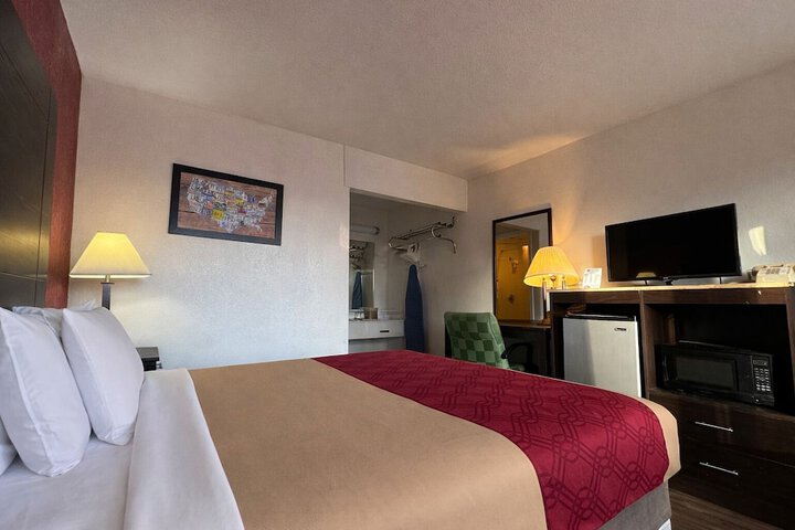 Room 44 of 74