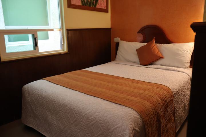 Room 8 of 20