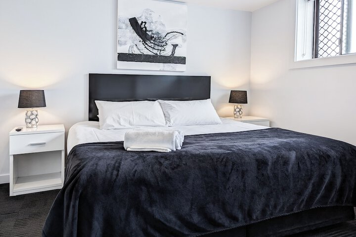 Room 7 of 25