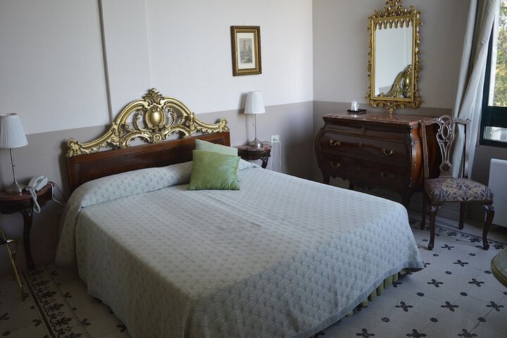 Room 5 of 56