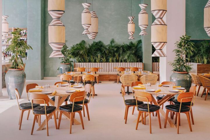 Dining 129 of 227