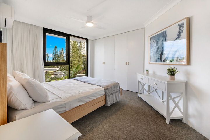 Room 21 of 83