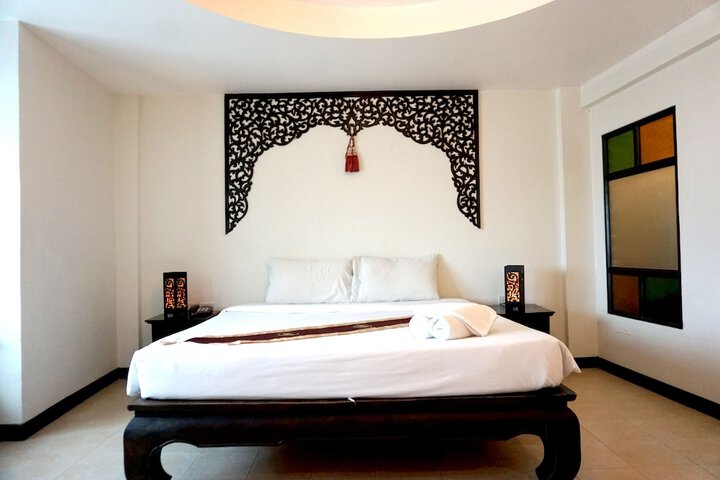 Room 13 of 35
