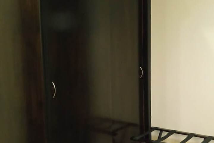 Room 23 of 65