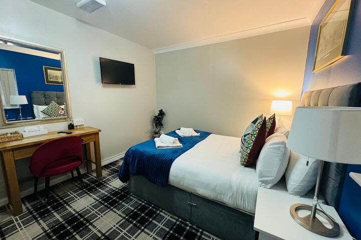 Room 2 of 45