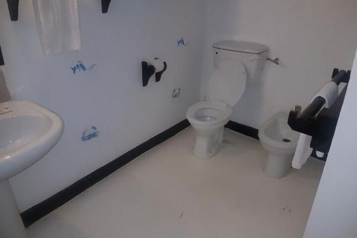 Room 16 of 63