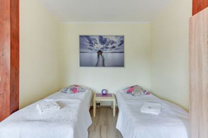 Room 47 of 65