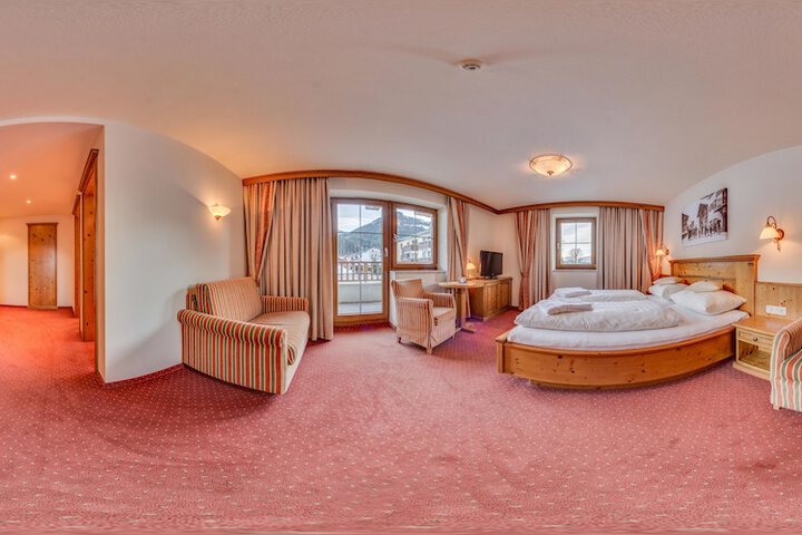 Room 7 of 52