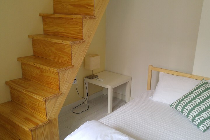 Room 10 of 177
