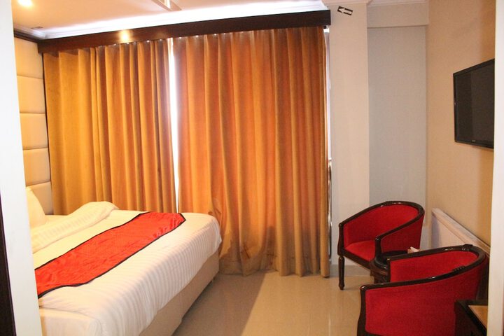 Room 6 of 69
