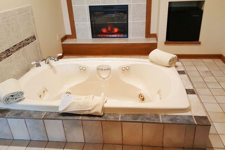 Jetted tub