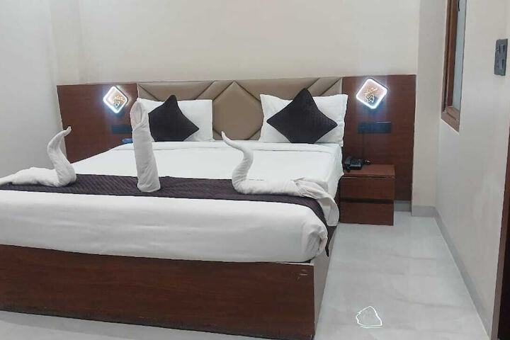 Room 16 of 29