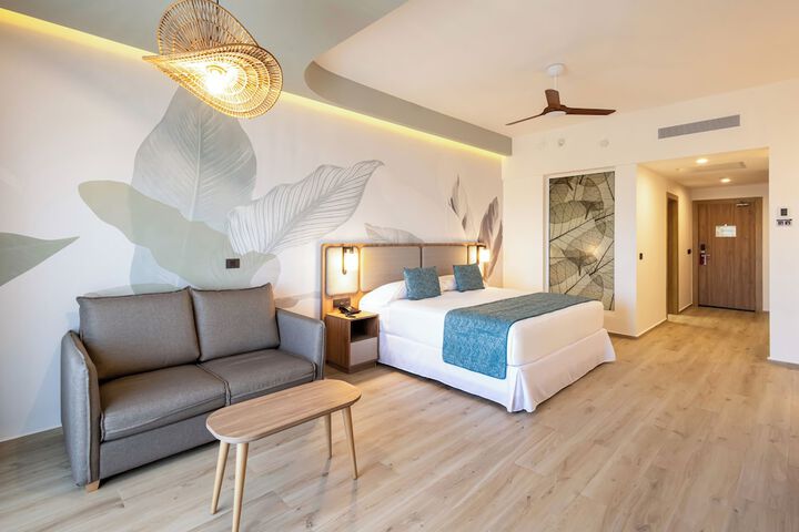 Room 21 of 223
