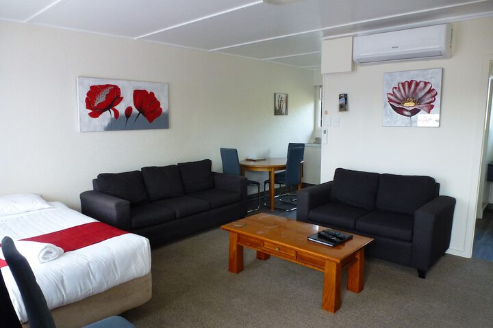 Room 7 of 86