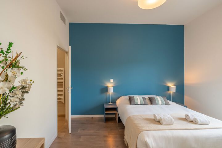 Room 9 of 36