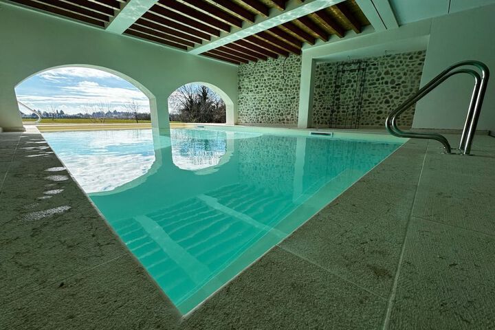 Pool 18 of 23