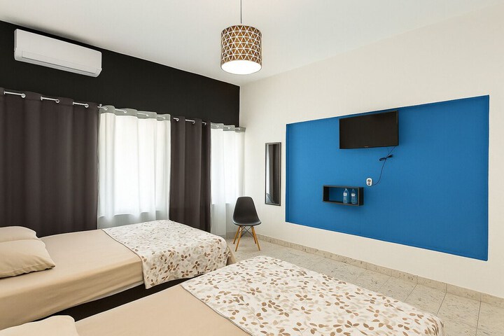 Room 18 of 36