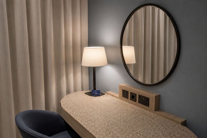 Room 34 of 91