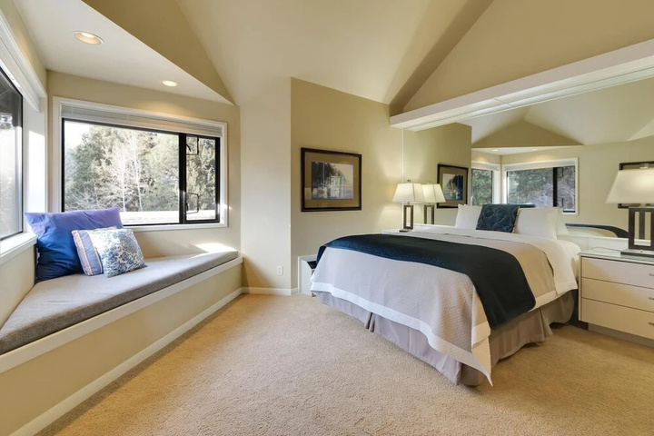 Room 2 of 13