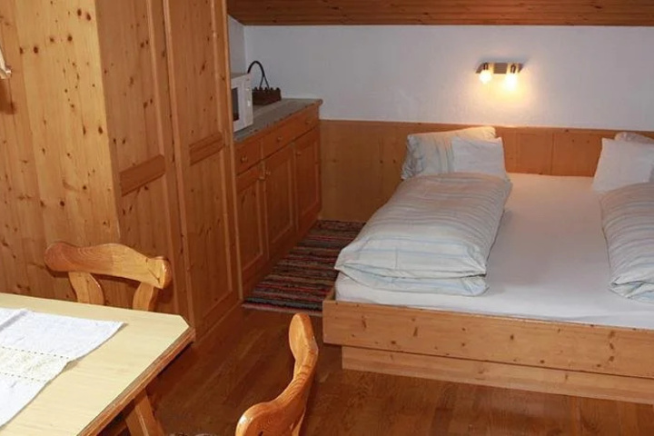 Room 2 of 24