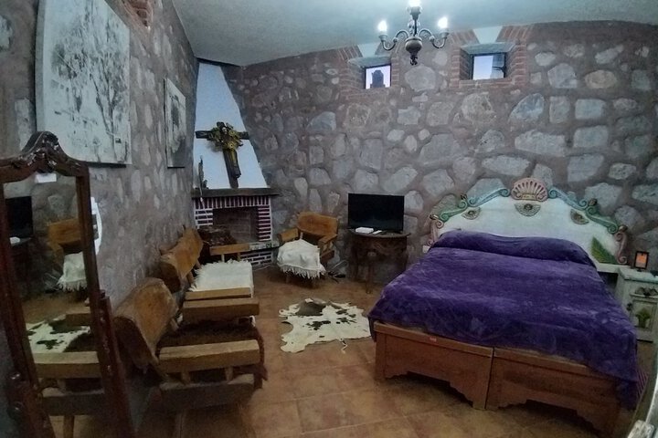Room 3 of 45