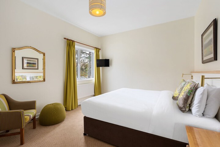 Room 10 of 44