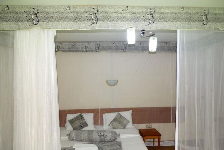 Room 15 of 36