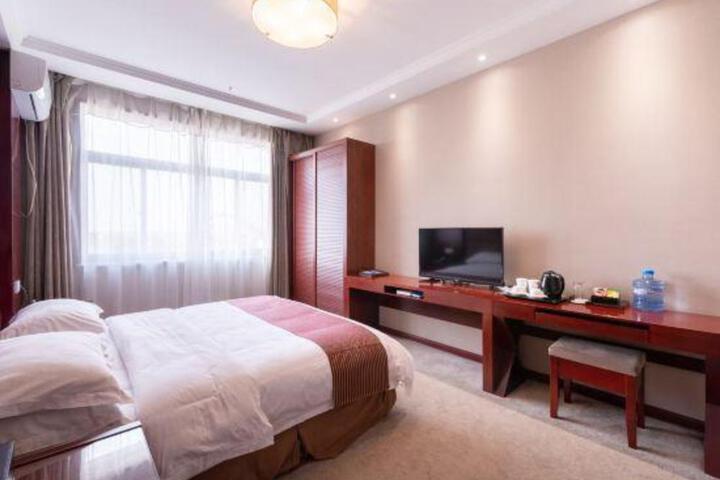 Airport Hotel