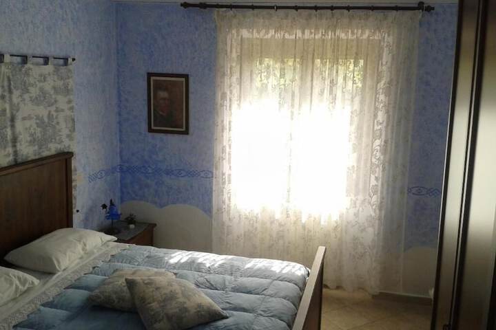 Room 9 of 45