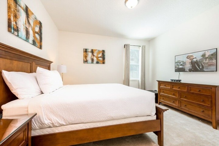Room 10 of 31