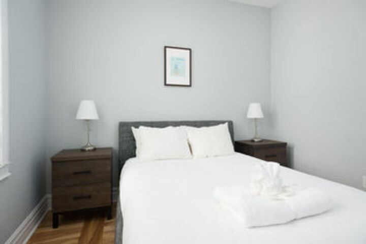 Room 7 of 24