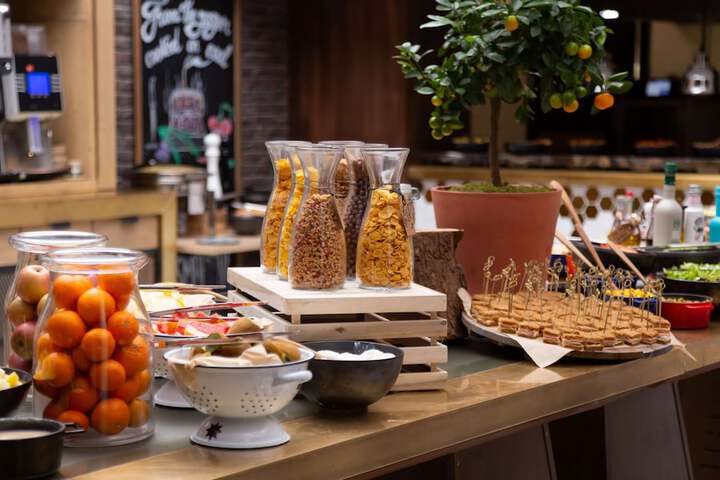 Breakfast/Coffee Service 87 of 146